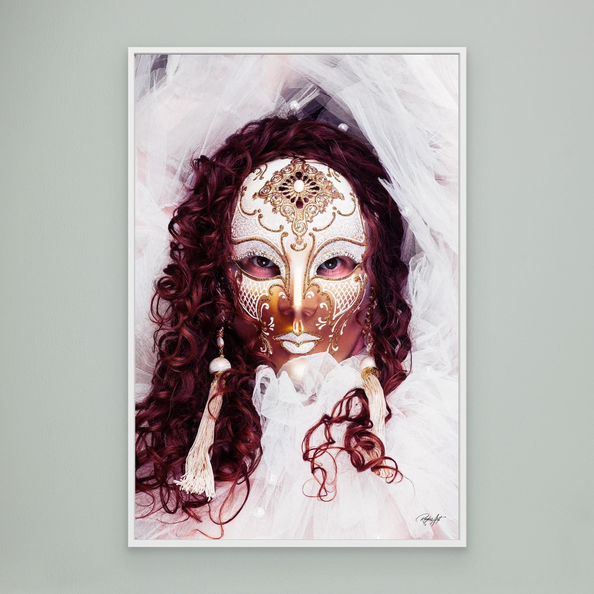 Gold White Mystery