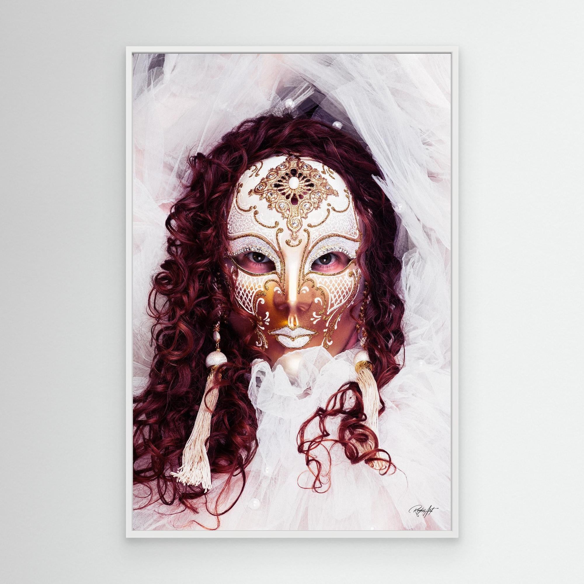 Gold White Mystery